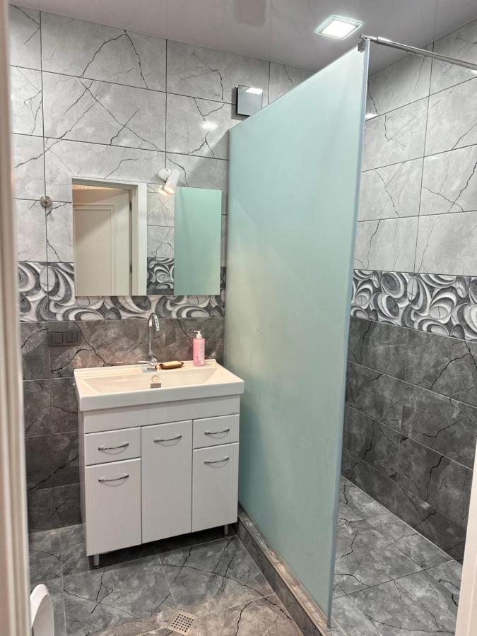 4 Bedroom Suite Apartment Ln Tbilisi City Exterior foto